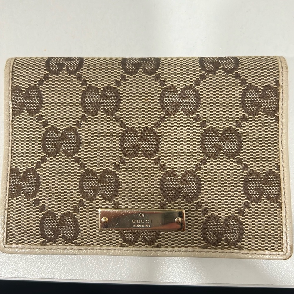 Gucci card holder